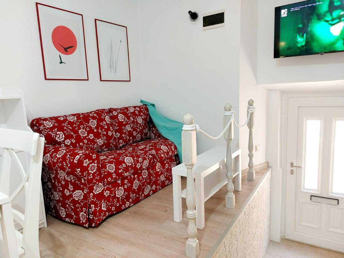 Sha La La - Charming, Unique Studio In A Historic Building Next To A Castle, Wifi, Smart Tv, Washer-Dryer 巴卡尔 外观 照片