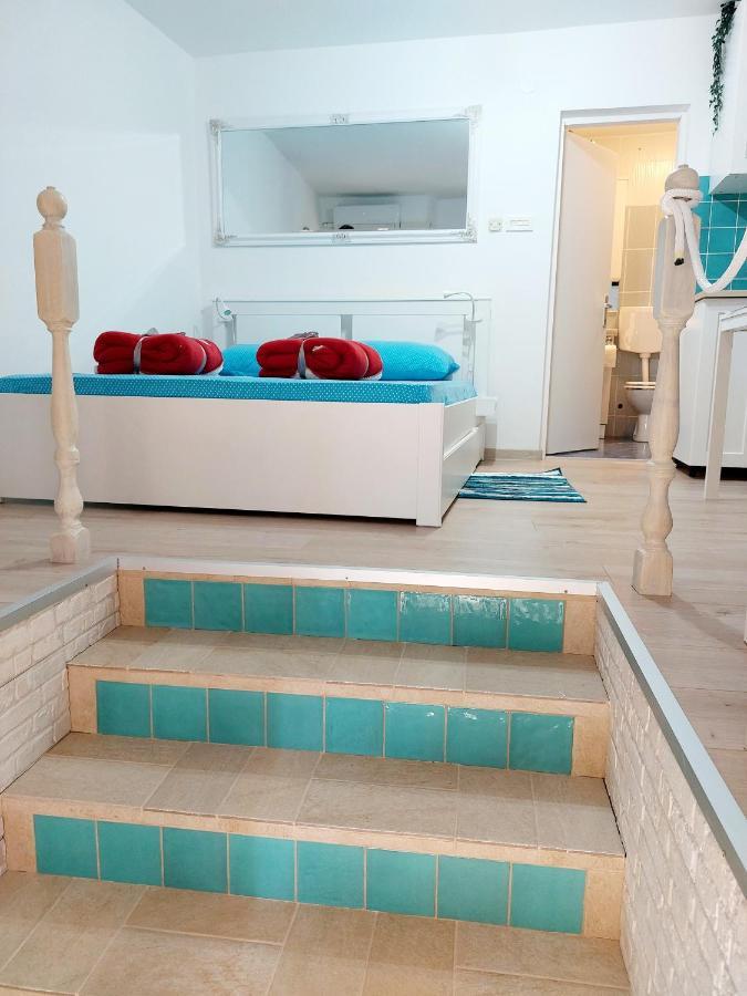 Sha La La - Charming, Unique Studio In A Historic Building Next To A Castle, Wifi, Smart Tv, Washer-Dryer 巴卡尔 外观 照片