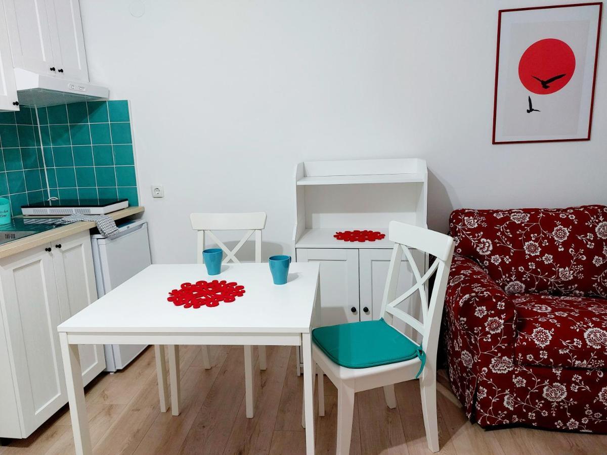 Sha La La - Charming, Unique Studio In A Historic Building Next To A Castle, Wifi, Smart Tv, Washer-Dryer 巴卡尔 外观 照片