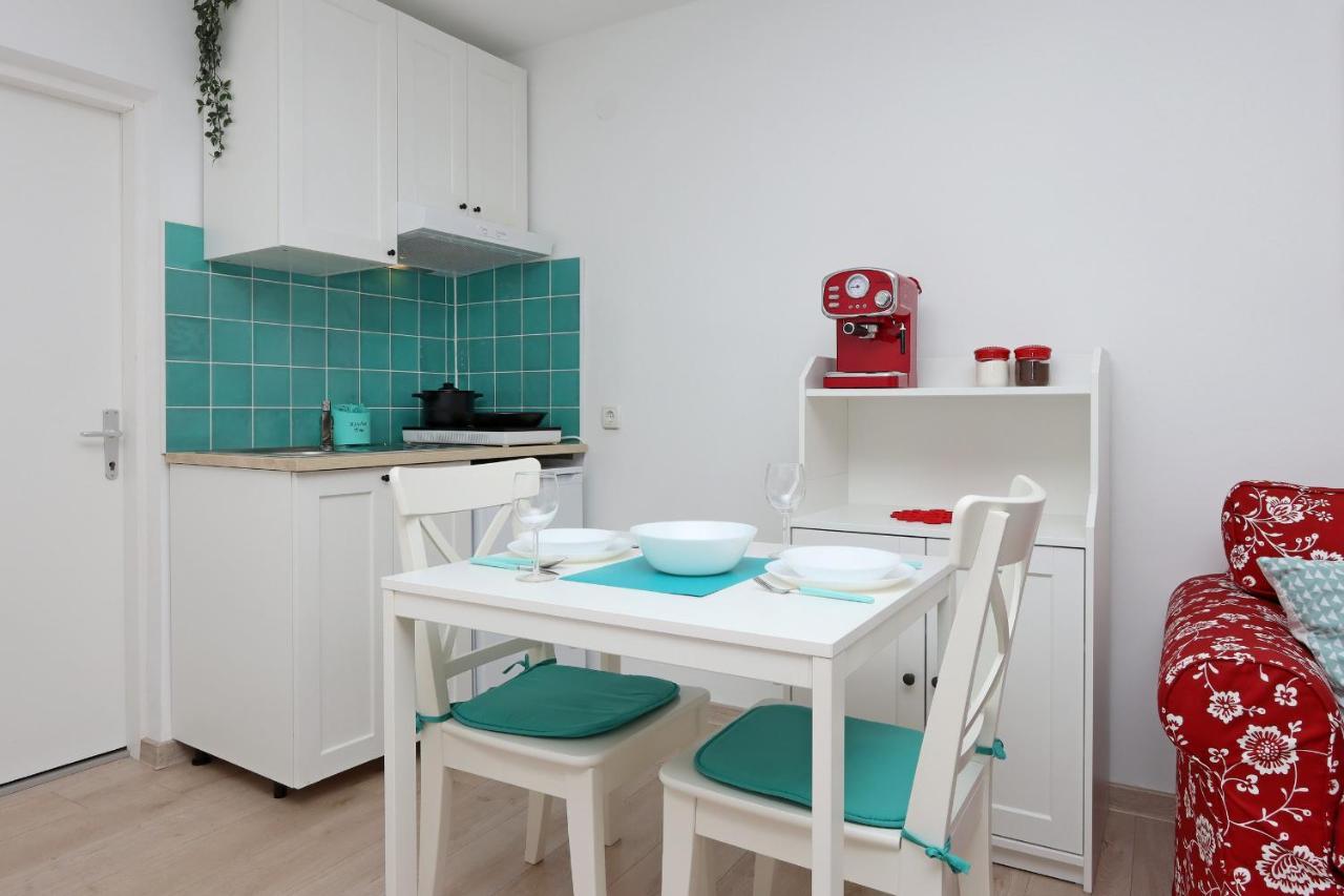 Sha La La - Charming, Unique Studio In A Historic Building Next To A Castle, Wifi, Smart Tv, Washer-Dryer 巴卡尔 外观 照片