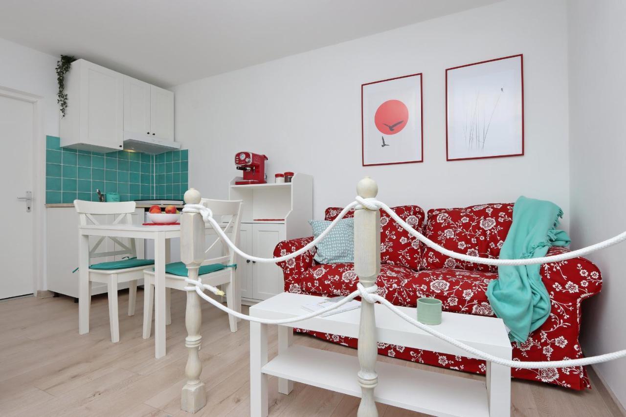 Sha La La - Charming, Unique Studio In A Historic Building Next To A Castle, Wifi, Smart Tv, Washer-Dryer 巴卡尔 外观 照片