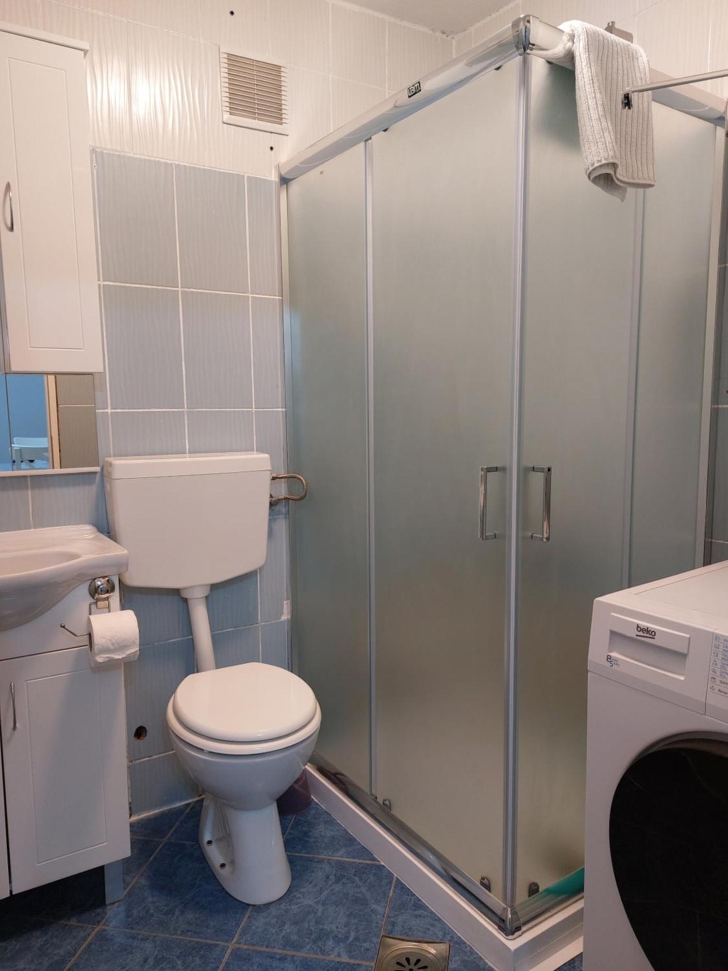 Sha La La - Charming, Unique Studio In A Historic Building Next To A Castle, Wifi, Smart Tv, Washer-Dryer 巴卡尔 外观 照片